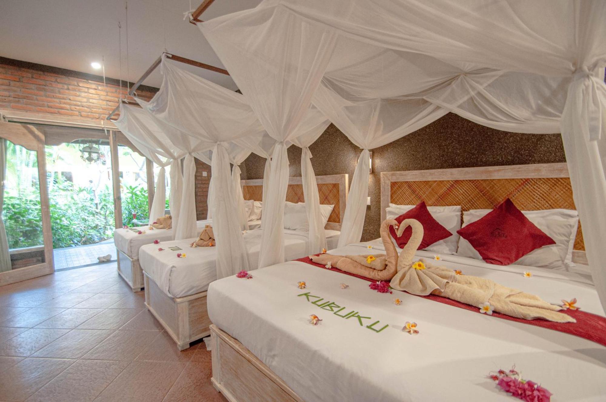 Kubuku Eco Dive Lodge And Yoga Pemuteran Exteriör bild